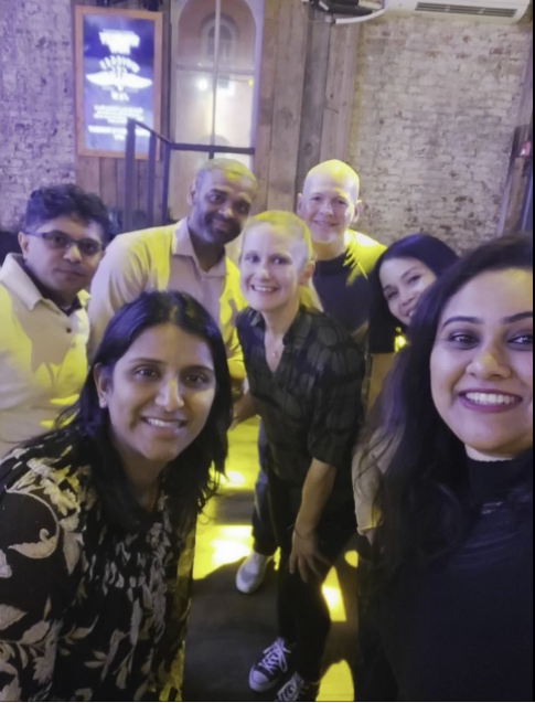 More friends selfie